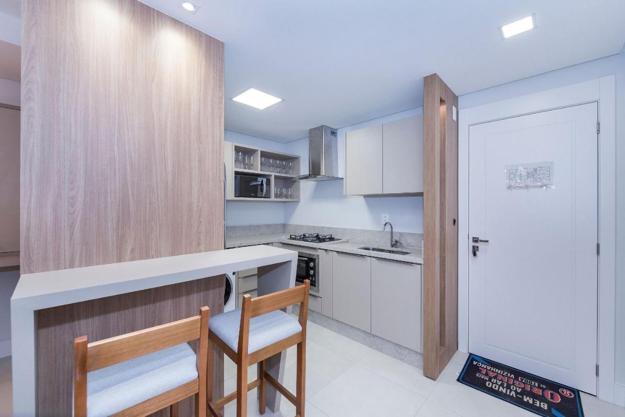 Adra 106 - Apartamento No Centro De Bombinhas - Rooftop Com Piscina E Academia - A Poucos Metros Da Praia - Exterior foto